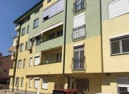 ГАРСОЊЕРА ПОЗАДИ ХОТЕЛ РОЈАЛ ОХРИД