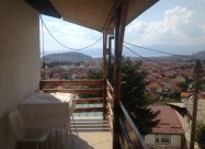 Se Izdava Sprat Od Kuka Vo Ohrid