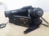 Се продава: Апарат Minolta и Камера Panasonic