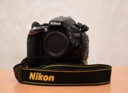 Nikon D5100 + Nikkor 18-55mm + Battery Grip + Grun