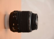 Nikon D5100 + Nikkor 18-55mm + Battery Grip + Grun