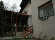 Се продава куќа 90м2 во Црниче