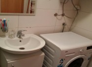 СЕ ИЗДАВА ДВОСОБЕН СТАН ВО ЦЕНТАР