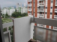 СЕ ИЗДАВА ТРОСОБЕН СТАН ВО АЕРОДРОМ