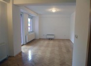 СЕ ИЗДАВА ПРАЗЕН СТАН ЗА КАНЦЕЛАРИЈА ВО ЦЕНТАР