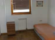 СЕ ПРОДАВА 4-СОБЕН СТАН ВО ДЕБАР МААЛО
