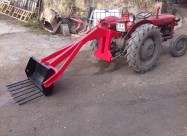 Prodavam Zaden Utovarac- Korpa Za Traktor Za Gubre