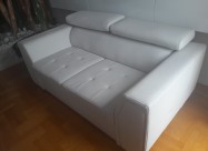 Продавам НОВ бел двосед