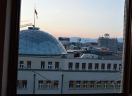 Se Iznajmuva Trosoben Stan Vo Centar