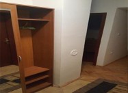 Se Iznajmuva Trosoben Stan Vo Kapishtec