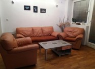 Se Iznajmuva Trosoben Stan Vo Centar