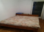 Se Iznajmuva Trosoben Stan Vo Centar