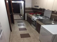 СЕ ИЗДАВА ТРОСОБЕН СТАН КАЈ НОВА ЖЕЛЕЗНИЧКА