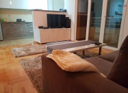 СЕ ИЗДАВА/ПРОДАВА ЛУК ГАРСОЊЕРА ВО КИСЕЛА ВОДА