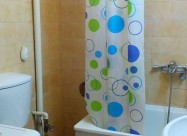 Izdavam Garsonjera Na Prekrasna Lokacija