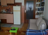 Izdavam Garsonjera Na Prekrasna Lokacija