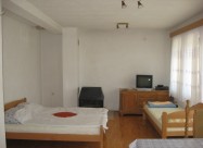 Izdavam Apartmani Vo Pestani-ohrid