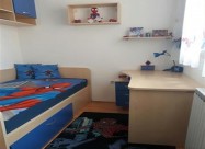 СЕ ИЗДАВА ТРОСОБЕН СТАН КАЈ НОВА ЖЕЛЕЗНИЧКА