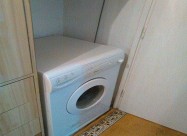 СЕ ИЗДАВА ТРОСОБЕН СТАНА ВО КАРПОШ 2