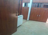 СЕ ИЗДАВА ДВОСОБЕН СТАН КАЈ Н.ЖЕЛЕЗНИЧКА