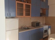 СЕ ИЗДАВА ДВОСОБЕН СТАН КАЈ Н.ЖЕЛЕЗНИЧКА