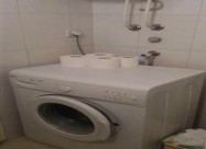 СЕ ИЗДАВА ТРОСОБЕН СТАН ВО КИСЕЛА ВОДА