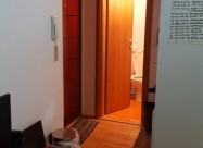Izdavam Garsonjera Vo Debar Maalo