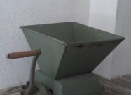 Машина за мелење грозје