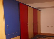 СЕ ИЗДАВА ТРОСОБЕН СТАН КАЈ НОВА ЖЕЛЕЗНИЧКА