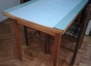 Се продава маса со столици