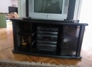 Се продава комода