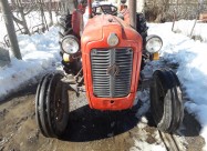 Traktor Imt539