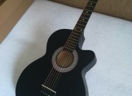 Novi Akusticni Gitari / Gitara