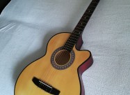 Novi Akusticni Gitari / Gitara