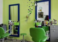Prodavam Oprema Za Frizerski Salon