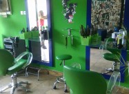 Prodavam Oprema Za Frizerski Salon