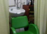 Prodavam Oprema Za Frizerski Salon
