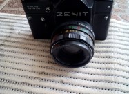 Fotoaparat Zenit Donesen Od Zwis