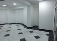 Izdavam Dukan Vo Naselba Aerdrom