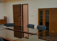 Se Izdava Luksuzno Namesten Deloven Prostor Vo Str