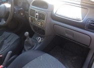 Се продава Renault Clio 2000год. 74kw