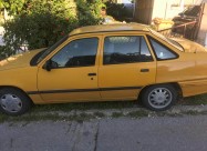 Се продава Daewoo Racer