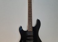 Црна електрична гитара Yamaha Rgx121 за левак