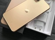 Apple Iphone 11 Pro Max, Samsung Galaxy S20 Ultra 