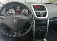 Pezo 207  