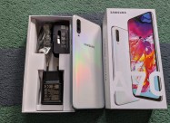 Kako Nov! Samsung A70 White 6gb Ram 128gb Full Pac