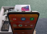 Kako Nov! Samsung A70 White 6gb Ram 128gb Full Pac