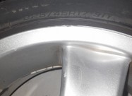 Продавам Гуми со Бандажи 225/45 R17