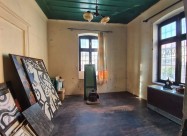 ЕКСКЛУЗИВНО!  Се издава куќа во строгиот центар на