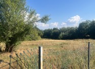 Se Prodava Nova Vikendica So 600 M Dvor 